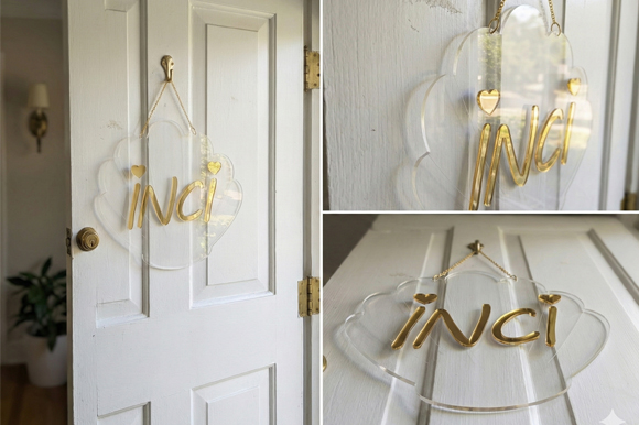 Yeni Doğan Pleksi Kapı Süsü