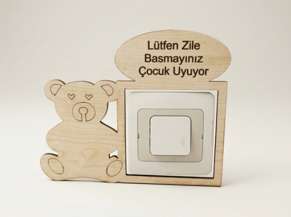 Ahşap Ayıcıklı Bebek Uyuyor Kapı Zili Çerçevesi - Çocuk Uyuyor Zile Basmayınız Uyarı Yazısı (18x14,5 cm)